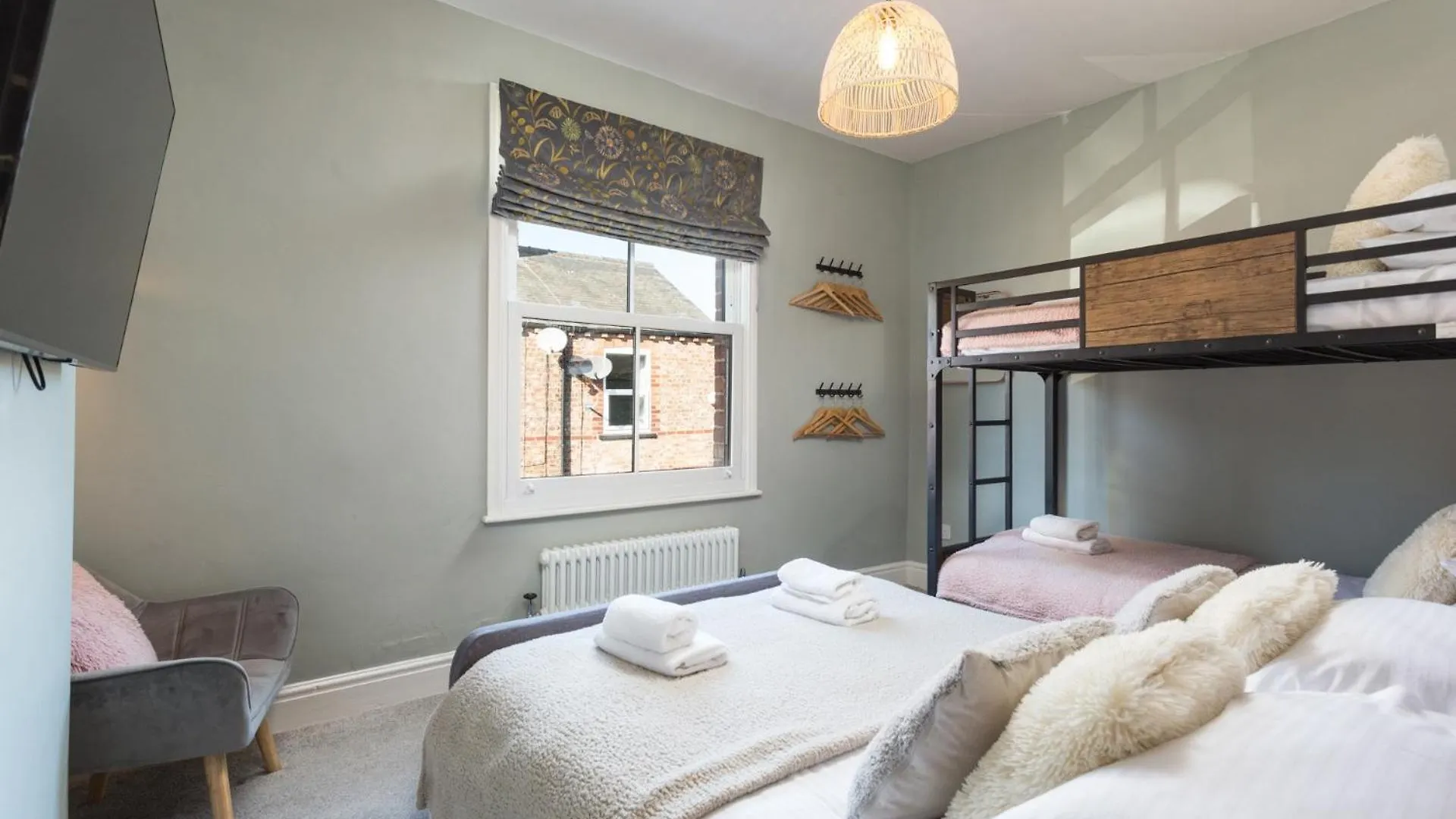 York 2 Bedroom Townhouse